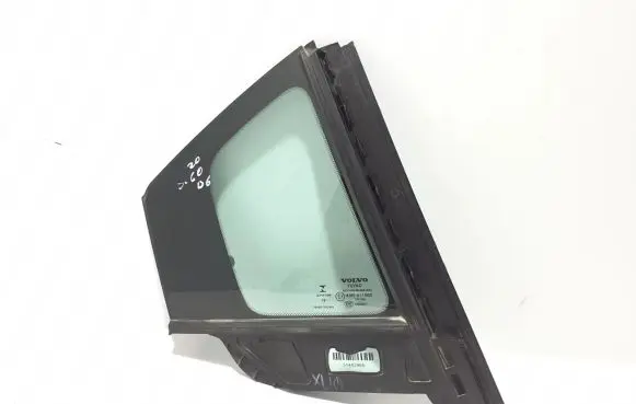 Rear vent window glass