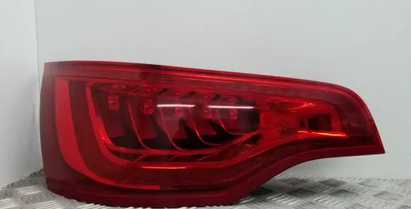 Audi Q7 4L Rear/tail lights 4L0945093L