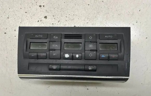 Audi A4 S4 B6 8E 8H Climate control unit 8E0820043AA