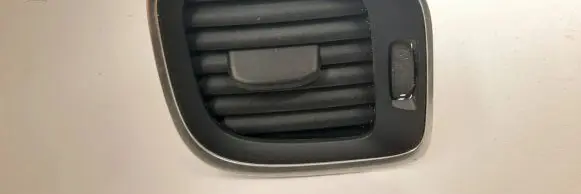 Volvo XC60 Dashboard side air vent grill/cover trim 30791697