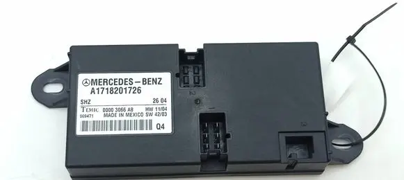 Mercedes-Benz SLK R171 Seat heating relay A1718201726 1718201726