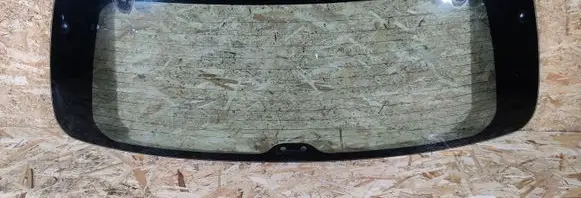 KIA Sorento Rear windscreen/windshield window 