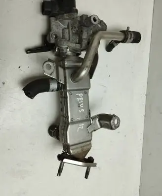 Toyota Prius+ (ZVW40) EGR valve cooler 2560137010 01L9B1555 J2D02072Y1AS01A