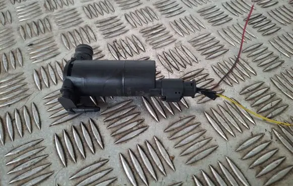 Peugeot 508 Windscreen/windshield washer pump 9672630880