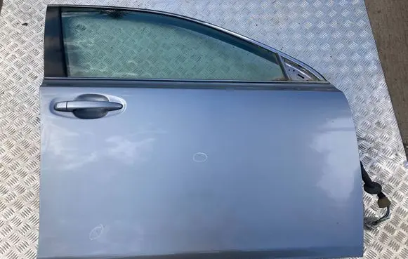Subaru Legacy Front door