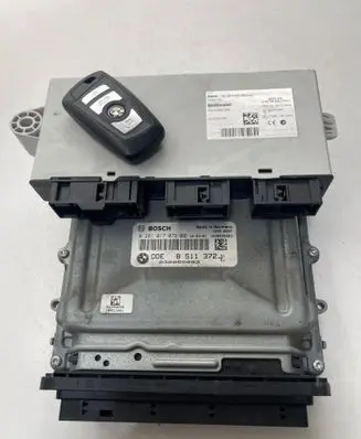 BMW 5 GT F07 Engine ECU kit and lock set 8511372 1039S39063 030065093