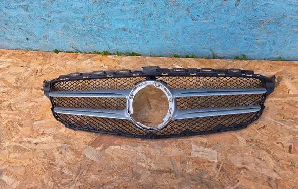 Mercedes-Benz C W205 Front grill A2058801704