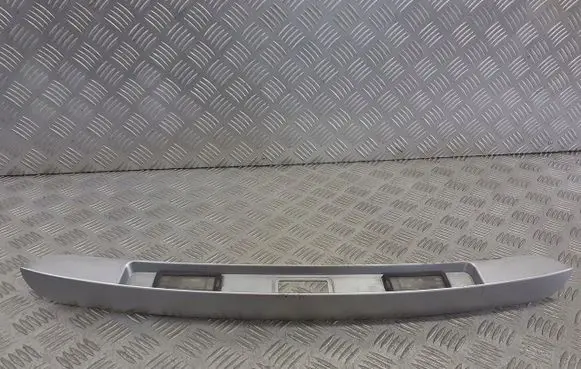 Renault Clio III Rear window tailgate spoiler 8200883011