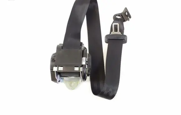 Rear seatbelt