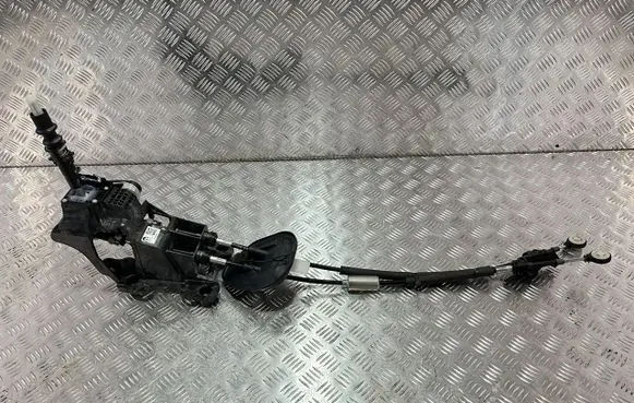 Opel Mokka B Gear selector/shifter in gearbox 9845930080