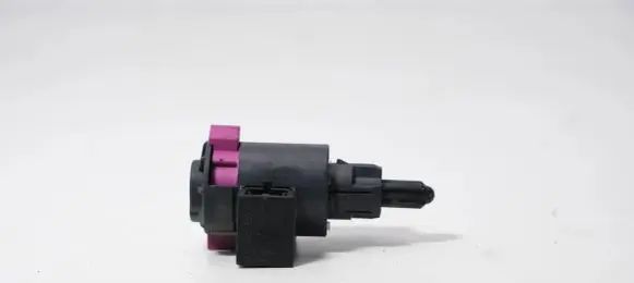 Audi A6 C7 Brake pedal sensor switch 4F0945459B