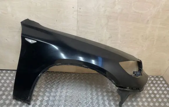 BMW X6 E71 Fender