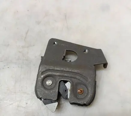 BMW M4 F82 F83 Seat back rest lock catch BMW5220