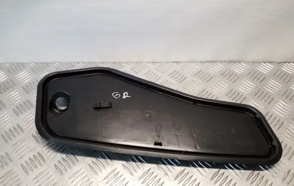Skoda Octavia Mk3 (5E) Other rear door trim element 5E0839916A