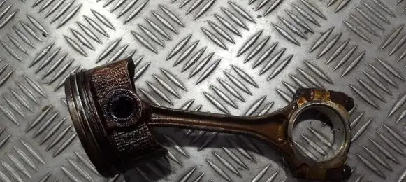 Toyota Prius (XW20) Piston with connecting rod