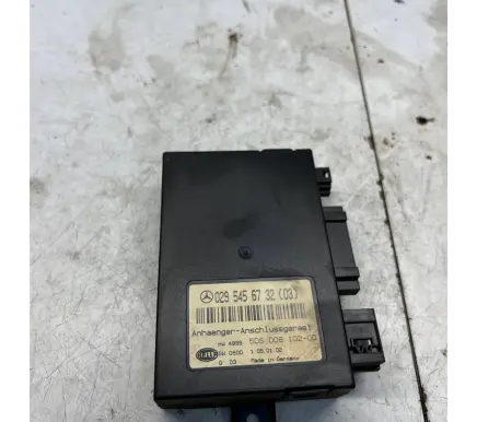 Mercedes-Benz C W203 Tow bar trailer control unit/module A0295456732 5DS00810200