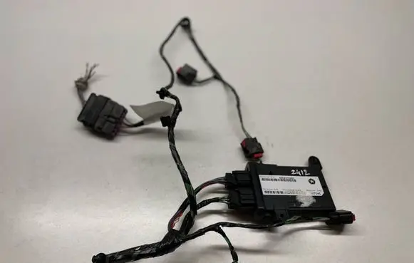 Dodge Durango II Door control unit/module 56043195BD