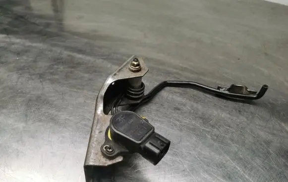 Nissan X-Trail T30 Accelerator throttle pedal