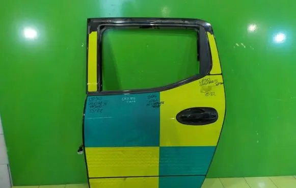 Nissan Navara D23 Rear door UP30