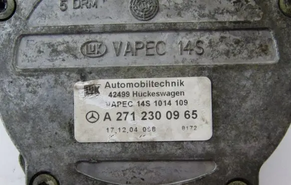 Mercedes-Benz C W203 Vacuum pump 2712300965