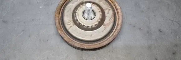 Renault Megane III Crankshaft pulley