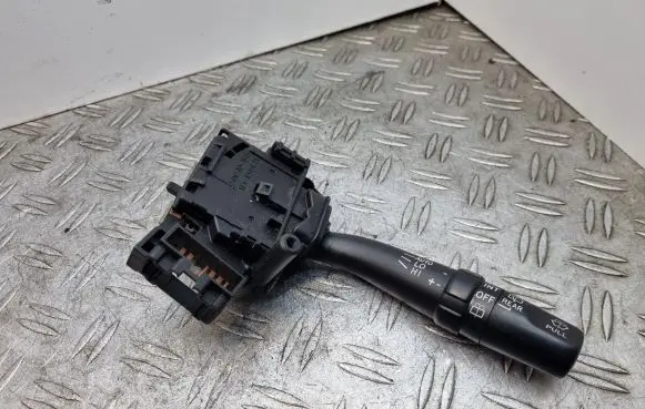 Toyota Corolla Verso AR10 Wiper control stalk 8465205170 173821 L99
