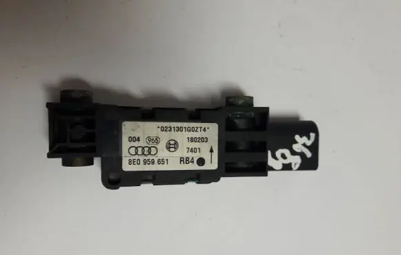 Audi A4 S4 B6 8E 8H Airbag deployment crash/impact sensor 8E0959651