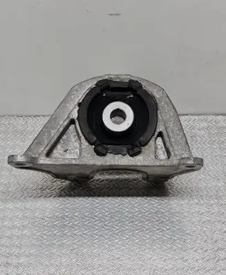 Fiat Doblo Engine mount bracket