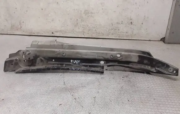 Audi Q7 4L Fender mounting bracket 4L0805176A