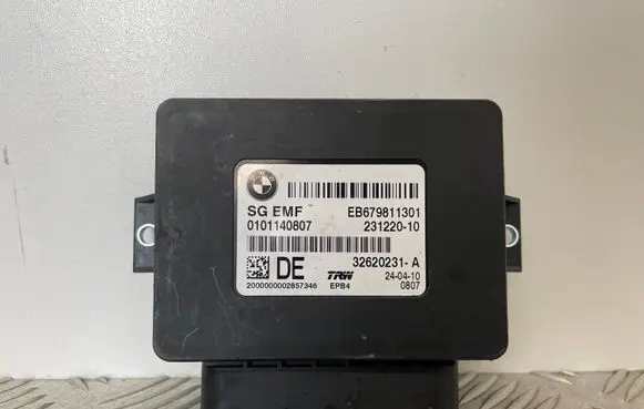 BMW 5 F10 F11 Hand brake control module 6798113 0101140807 32620231