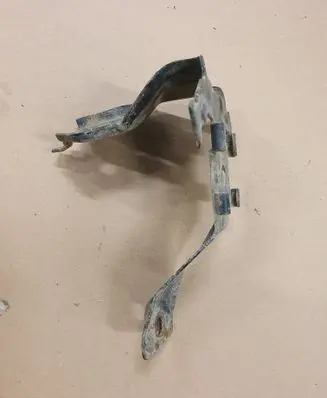 Volkswagen Amarok Fuel filter bracket/mount holder 2H0131563G