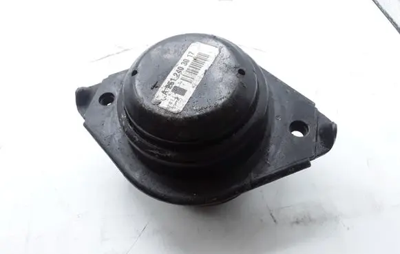 Mercedes-Benz ML W164 Engine mount bracket A2512403017