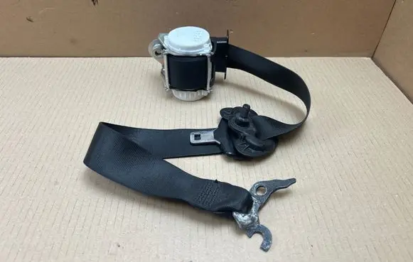 BMW X1 E84 Front seatbelt 34058427B