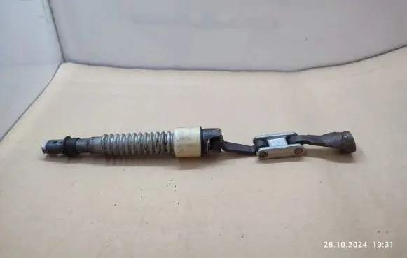 Mercedes-Benz CLS C219 Steering column universal joint 2104620748