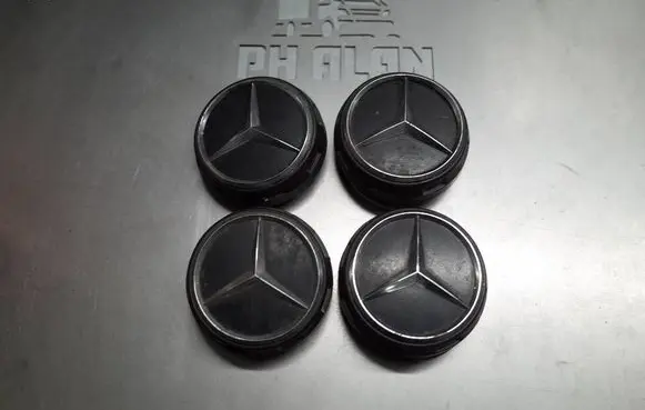 Mercedes-Benz CLK A208 C208 Original wheel cap A0004000900 PA66M30 J0RJ5689