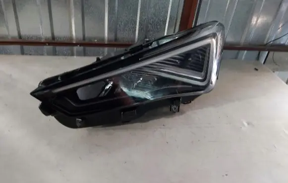 Seat Tarraco Headlight/headlamp 5FJ941007H
