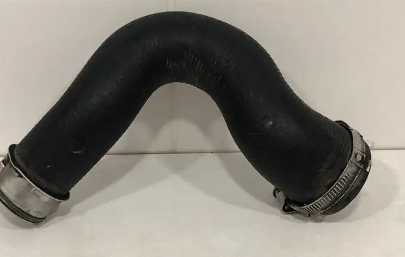 Audi Q7 4L Intercooler hose/pipe