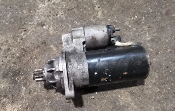 Volkswagen Golf IV Starter motor