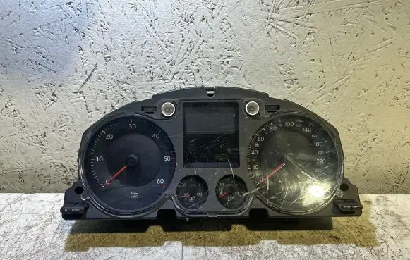 Volkswagen PASSAT B6 Speedometer (instrument cluster) 3C0920852A A2C53144885