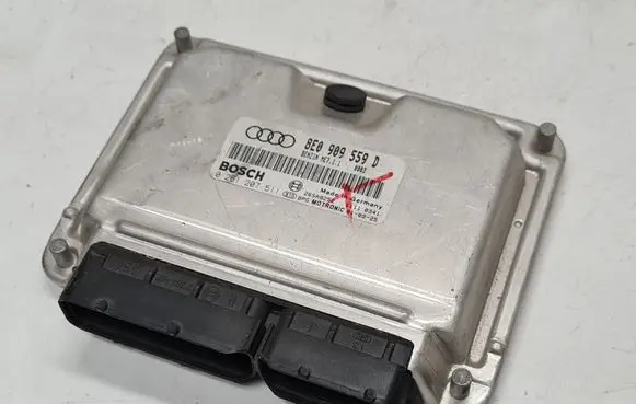 Audi A4 S4 B6 8E 8H Engine control unit/module 8E0909559D 0261207511