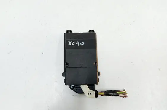 Volvo XC40 Camera control unit module 32410190