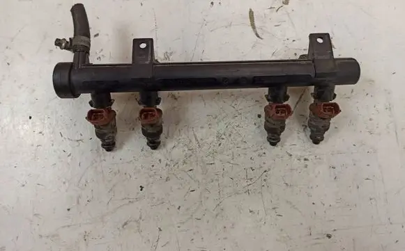 Fuel main line pipe