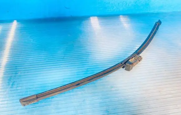 Volvo C30 Windshield/front glass wiper blade 