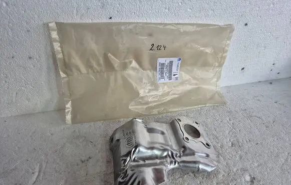 Jeep Renegade Heat shield in engine bay 46335517 68439082AA