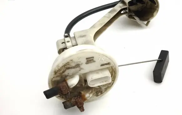 Volkswagen PASSAT B5 Fuel level sensor 8E0919673G