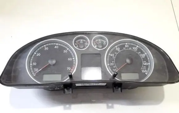 Volkswagen PASSAT B5.5 Speedometer (instrument cluster) 88311245 3b0920