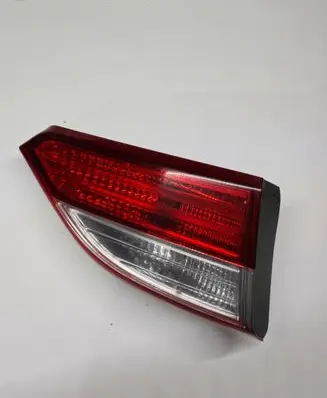 Hyundai i30 Tailgate rear/tail lights 130615B