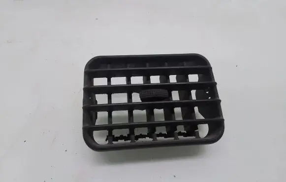 Volkswagen Golf III Dashboard side air vent grill/cover trim