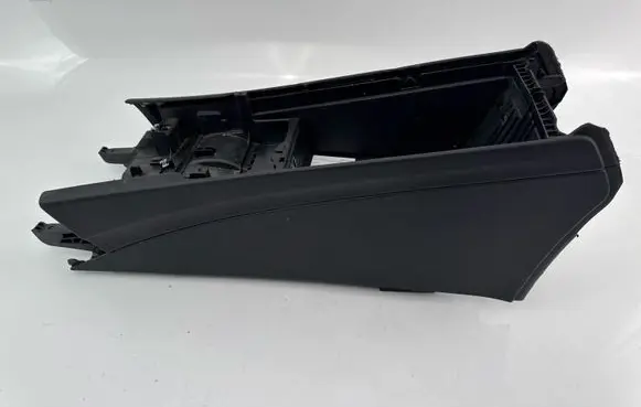 Mercedes-Benz C W205 Center console A2056801805