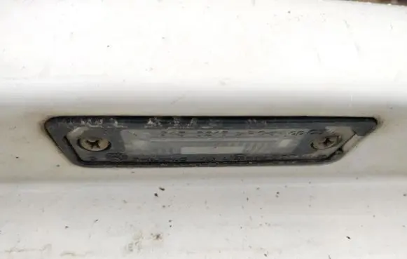 Volkswagen Golf V Number plate light